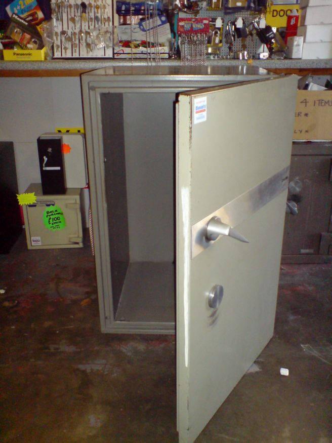 chubbdocumentcabinetopen